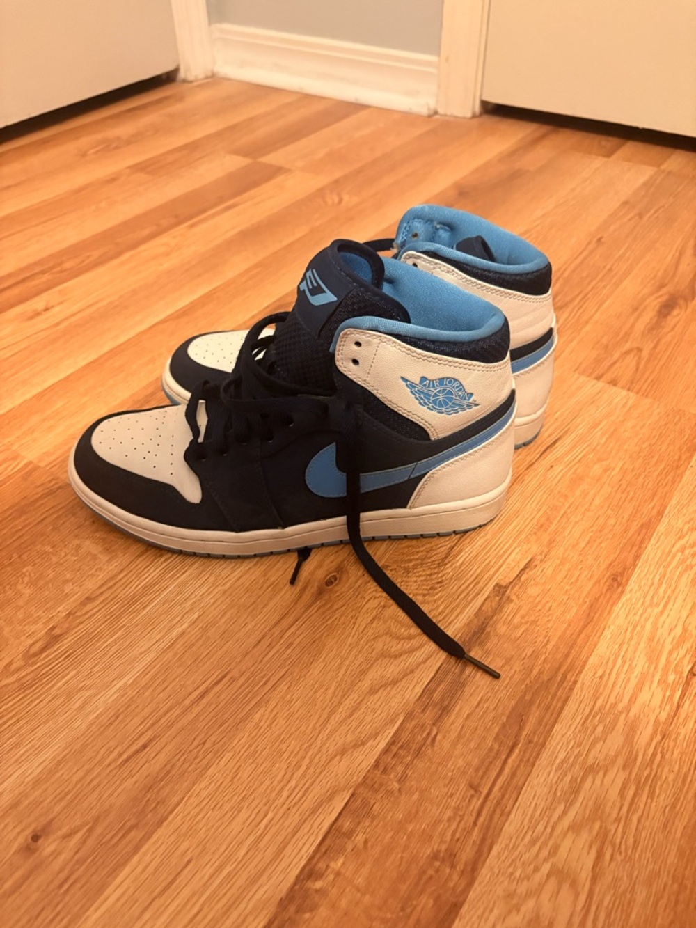 Nike Men's High Top Sneakers - Navy and Light Blue